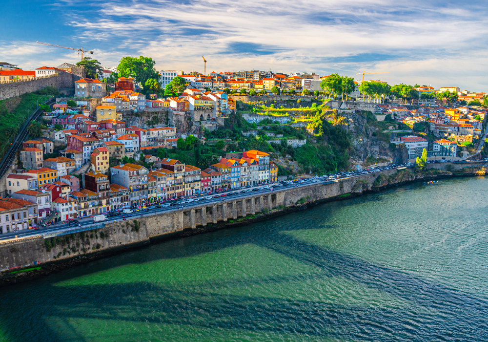 Moving to portugal from the uk, british expats